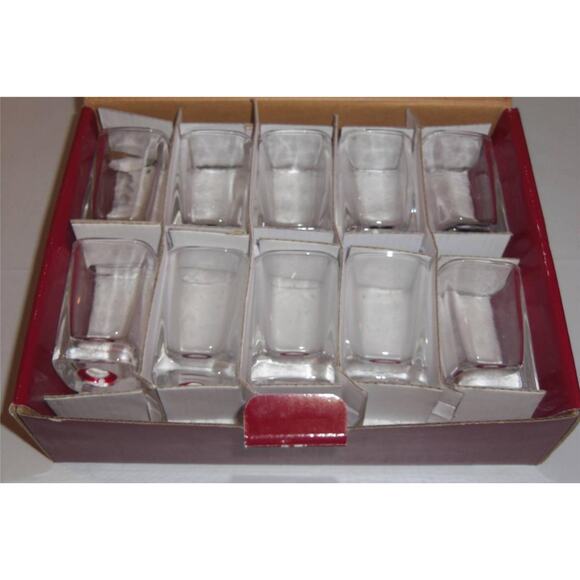 NIB Tic Tac Toe Drinking Game Shot Glass Set Classic Home -0214T03 - Picture 2 of 2